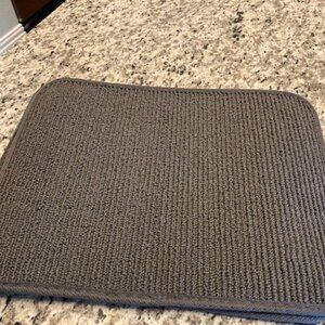 REDUCED! One carpeted rear floor mat - gray - standard size fits most cars